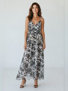 WHITEHOUSE FORMAL GOWN